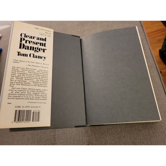 Clear and Present Danger. Tom Clancy 1st Print, 1st Edition. HC, DJ. 1989 - Picture 7 of 11